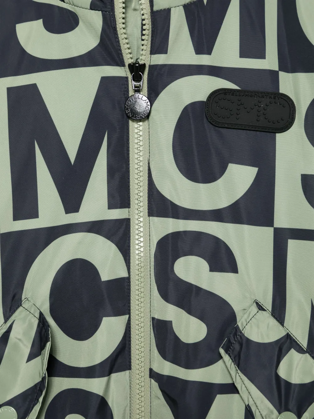 25131001_55318365_1000 blank