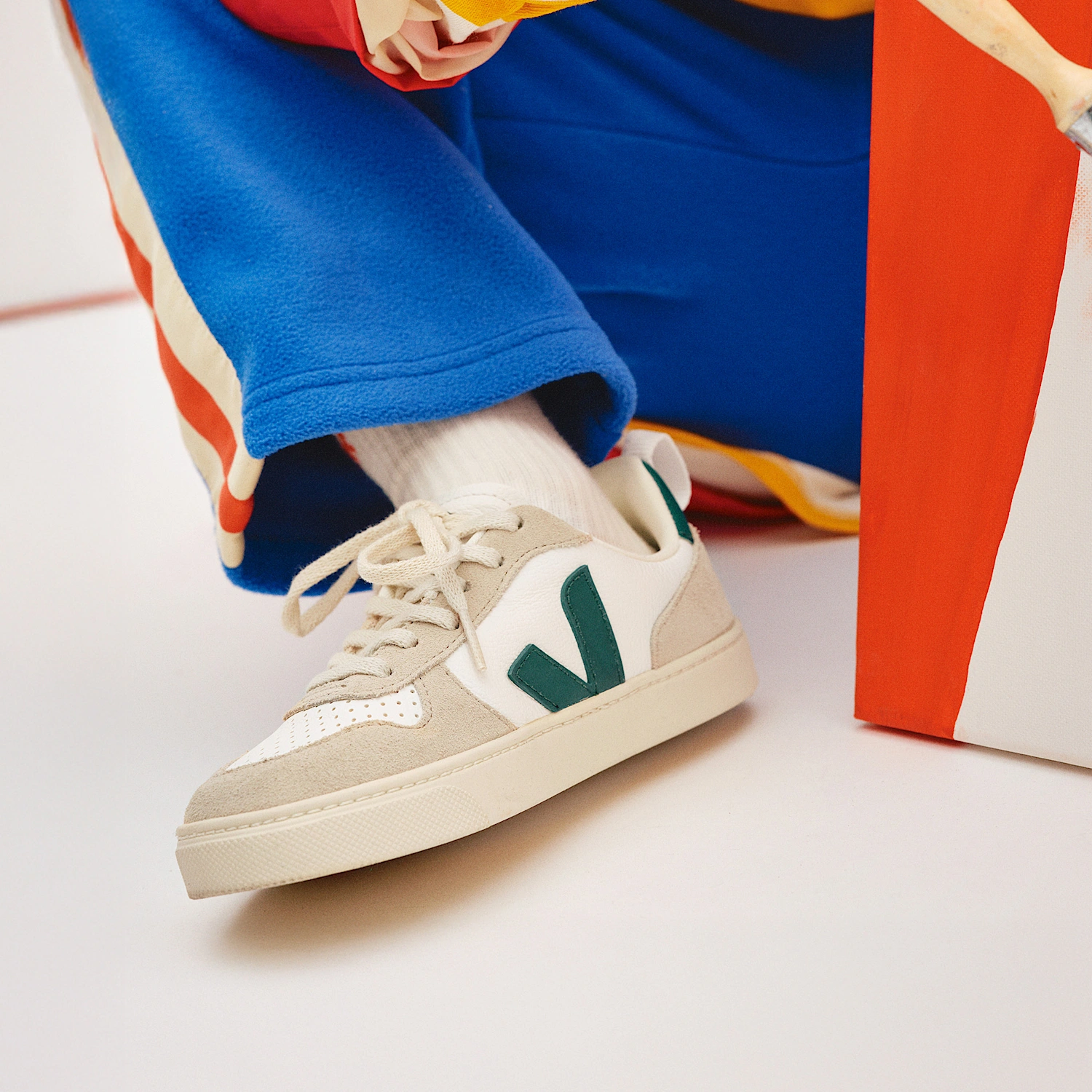 veja-sneakers-small-v-10-laces-leather-white-CX0703424_4 blank